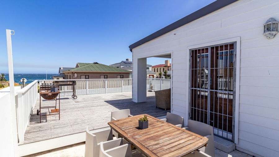 4 Bedroom Property for Sale in Kleinmond Western Cape